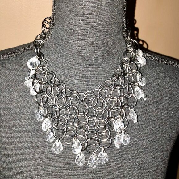 Vera Wang Statement Necklace Chandelier Design - Picture 1 of 2